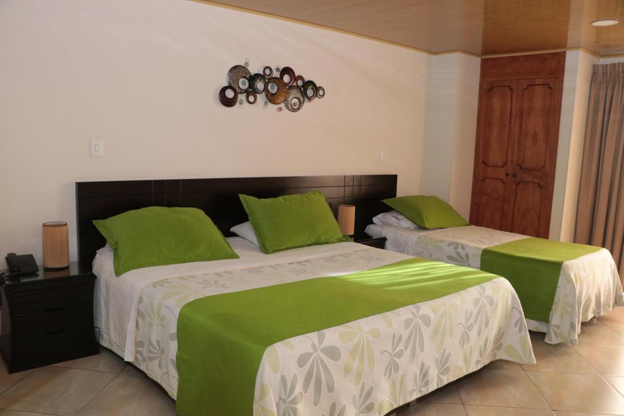 Hoteles Bogotá Inn Santa Bárbara Usaquén Bagian luar foto