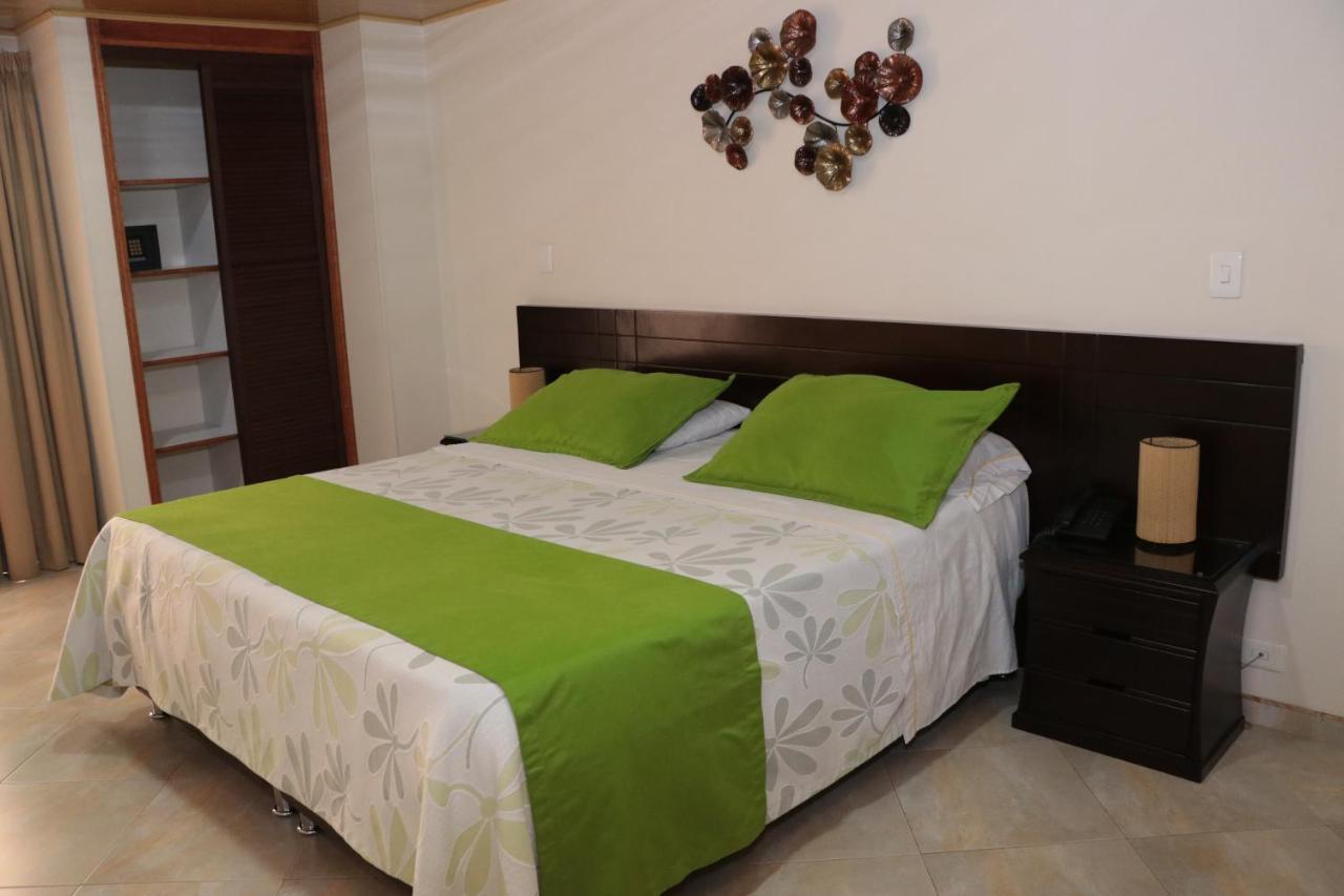 Hoteles Bogotá Inn Santa Bárbara Usaquén Bagian luar foto
