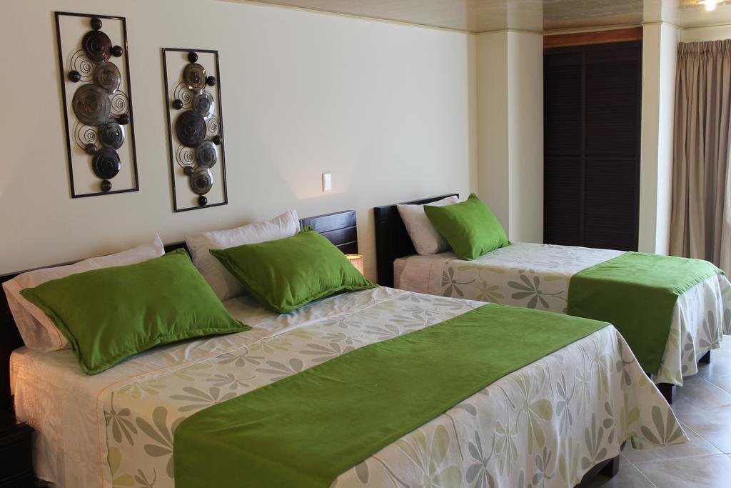 Hoteles Bogotá Inn Santa Bárbara Usaquén Bagian luar foto